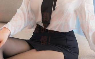 秀人网 - 在哪能找到金幼汐Vivian的长腿在线图片？我表示需要拿一杯水先压压惊！