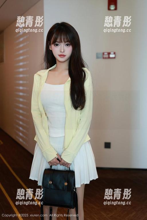 秀人网-陆萱萱cecillia 秀人网 - 陆萱萱cecillia的美图居然还藏着这么多资源,默默关注她的美脚,那腿型怎一个美字了得!
