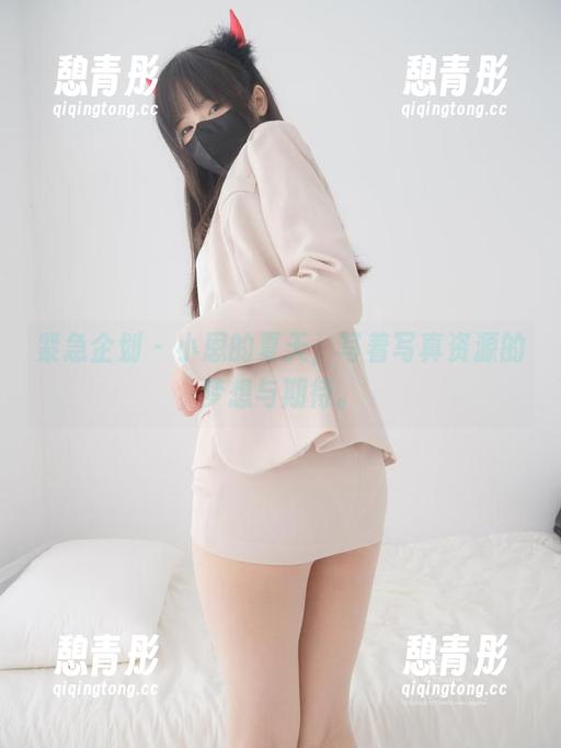 紧急企划 - 小恩的夏天，写着写真资源的梦想与期待。