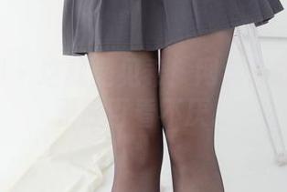 紧急企划 - 这就是见希！网盘里的JK写真更胜百看不厌。