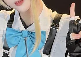 花兮_honoka的cos新资源：能代的心中藏着多少冰？