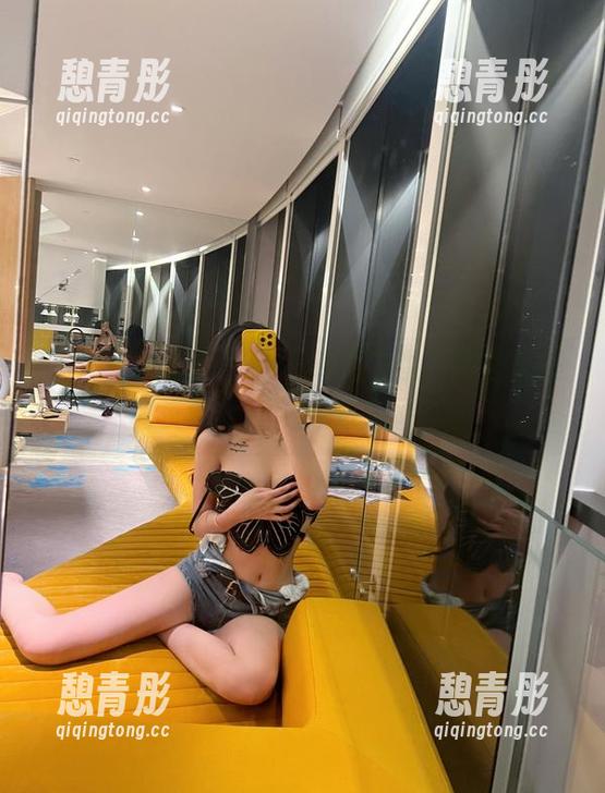 微密圈 - 收好这份“葛征特供”职业装美图资源，别说我没提醒你！