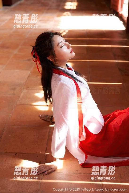 蜜桃社 - 运动的极简风！无圣光下的露西Lucy图集看点