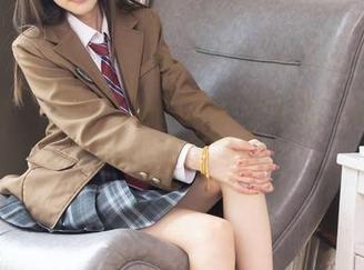 袜啵啵 - 甜蜜与稚予的奶油蛋糕：美图里的细腻与朦胧