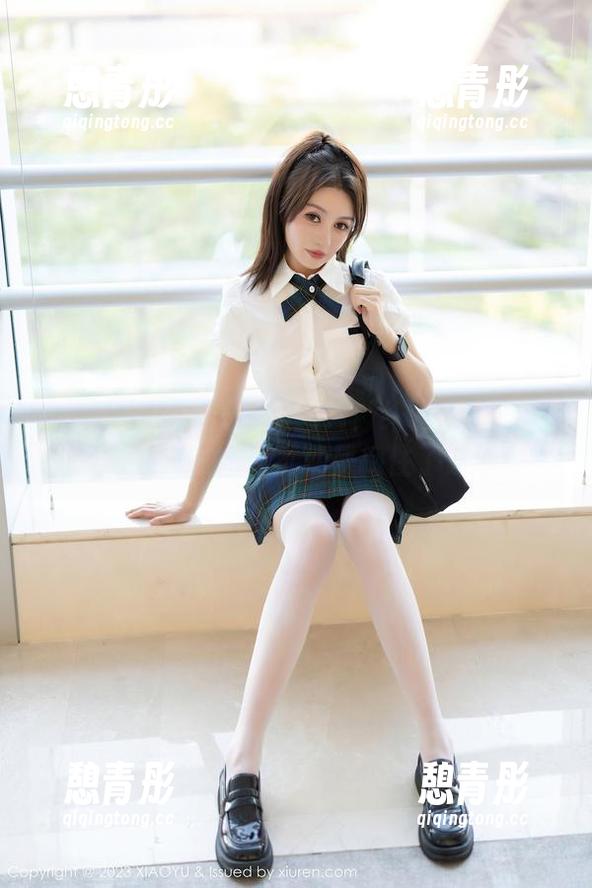 语画界 - 翻动漫长的图片：绯月樱_Cherry与她的毛衣，简直就是抱住了这个冬天
