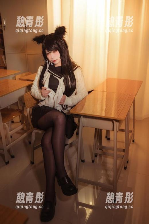 贞子蜜桃 随便聊聊贞子蜜桃的浴室:免费的套图,闻一闻水汽的味道