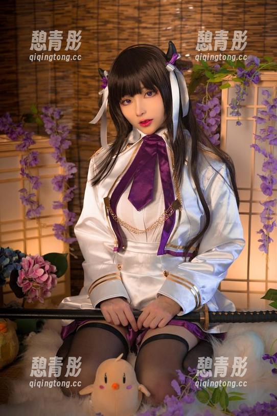 起起子vvvv精选：柴郡自拍的微妙美感，快来瞧瞧吧