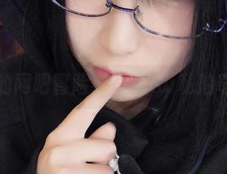 一个月的网吧冒险：逐月Su私拍奇葩合集
