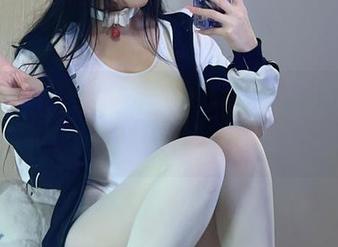 这些图集里，阿九从不咕咕(九言)的cos就像不知火舞一样，火花四溅！