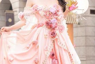 插播一条消息：雨波HaneAme生日美图合集，2023年哪些礼服让人捧腹？快来围观！