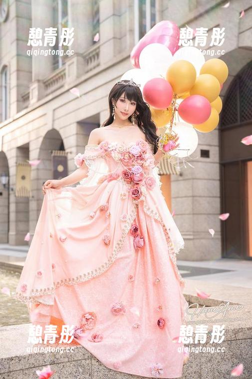 插播一条消息：雨波HaneAme生日美图合集，2023年哪些礼服让人捧腹？快来围观！