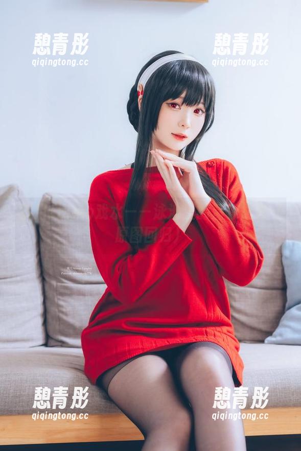 霜月shimo戏水——泳池里的清凉之旅（原图回归）