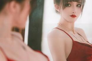 私拍一击，鹿八岁baby用泳衣定义‘宅女’新标准？